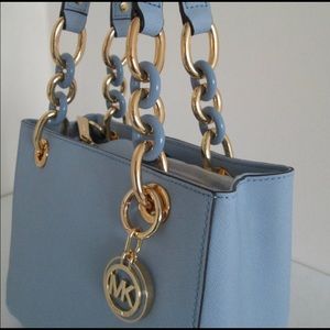 🐸MICHAEL KORS CYNTHIA DUSTY BLUE SAFFIANO LEATHER